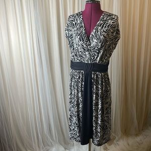 CATO Black & White Dress Size S